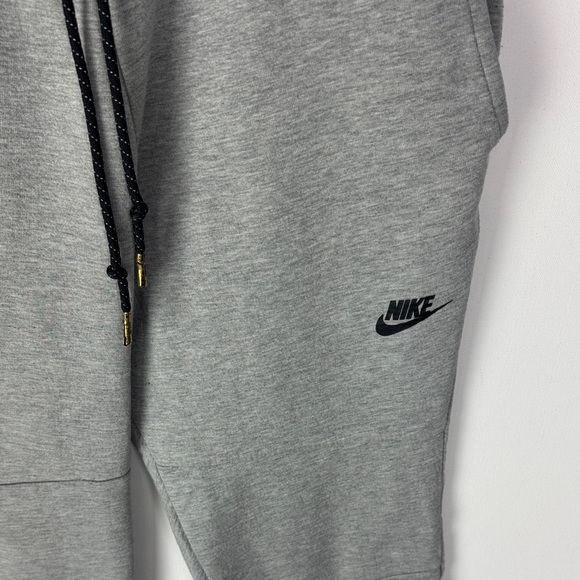 Nike Joggers - Men's Medium - Picture 2 of 4